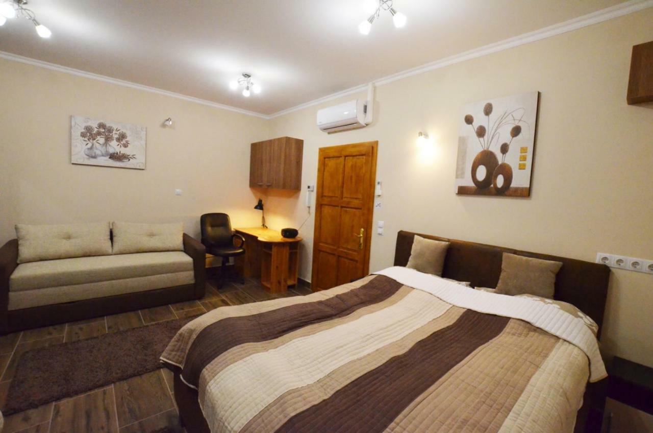 Bathory Apartman Appartement Eger Buitenkant foto